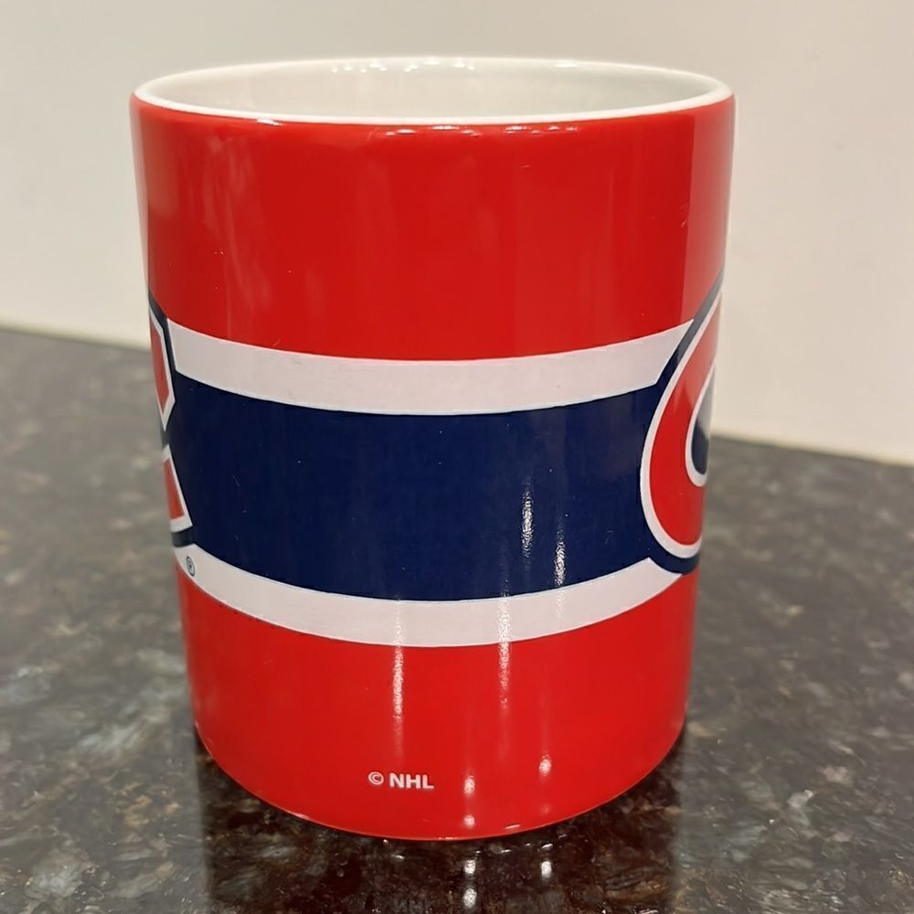 MONTREAL CANADIENS HOCKEY RED MUG - Picture 3 of 6